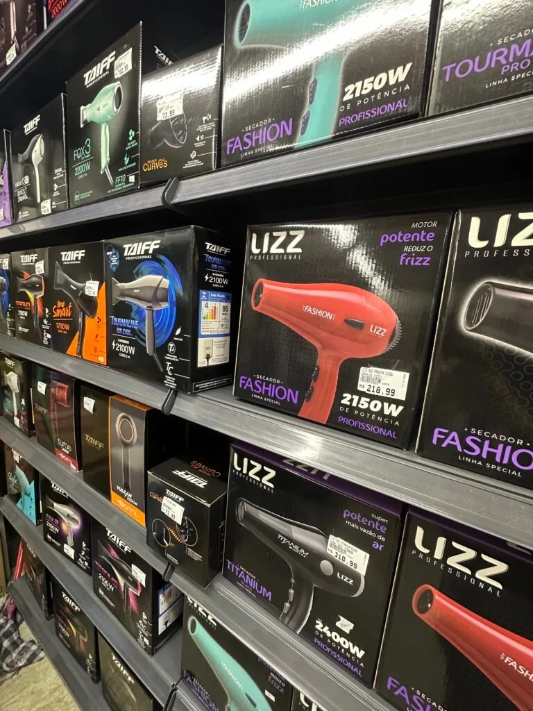 Seção de Elétricos na loja Zowi